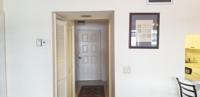 Foto del edificio - 3100 SE Pruitt Rd