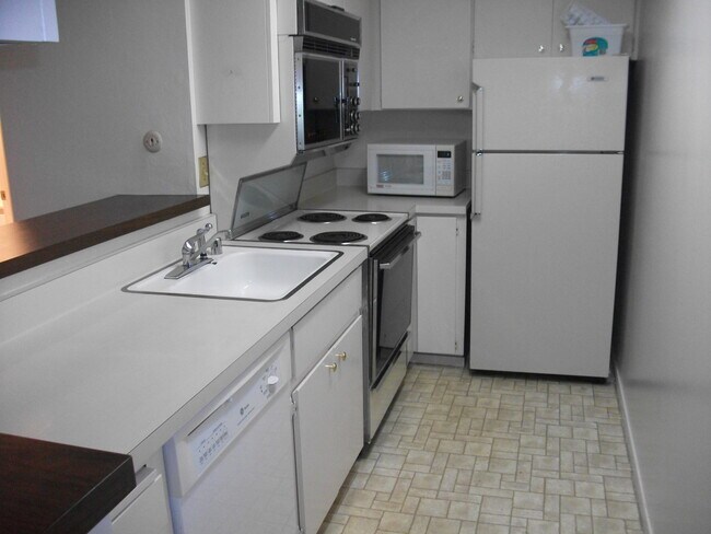 Foto del edificio - Cozy Condo in the Heart of Santa Clara.