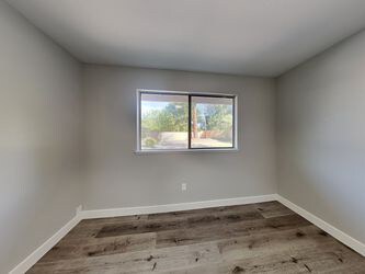 Building Photo - 8601 Quail Oak Way