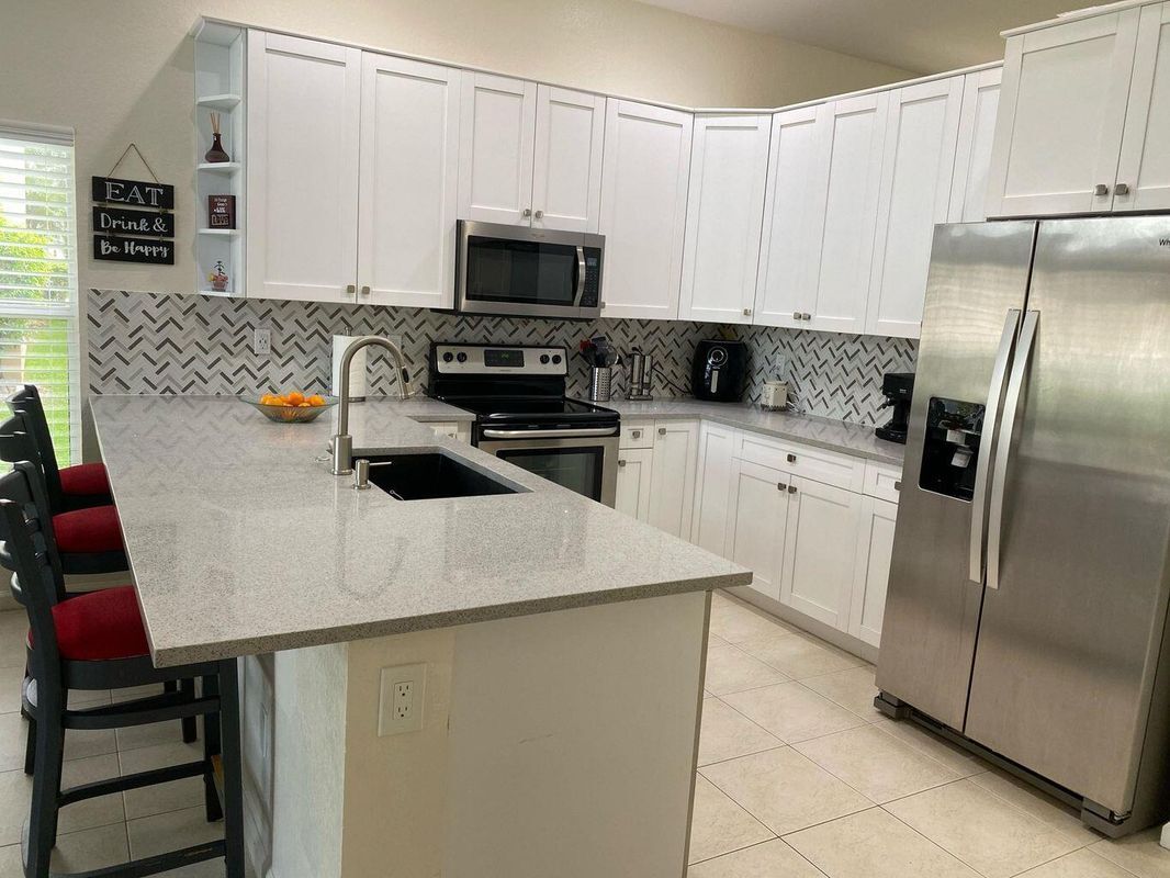 Foto principal - 5308 Moon Shadow Ln