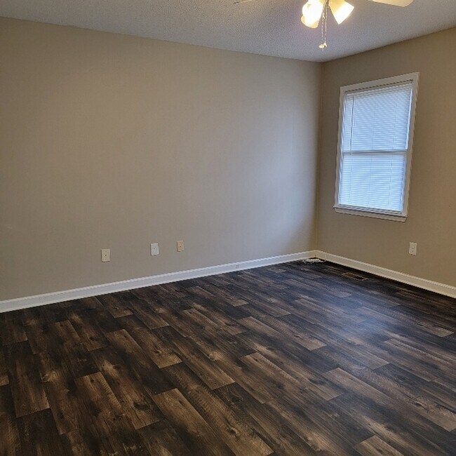 Building Photo - Grayson Valley Townhome!