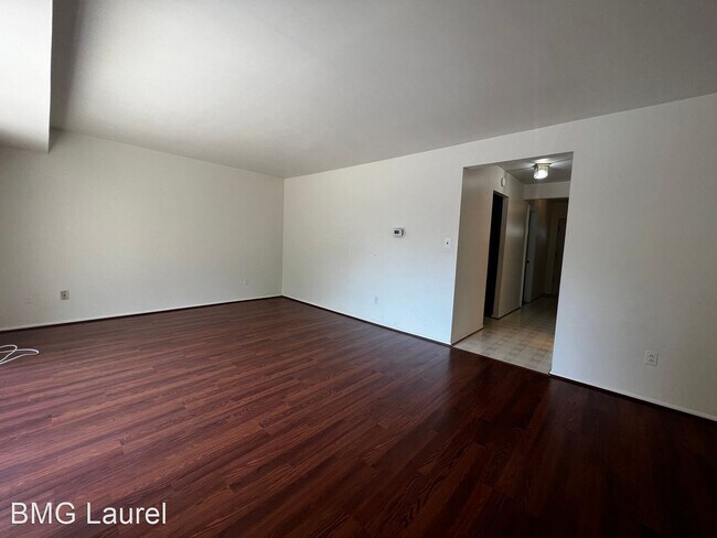 Building Photo - 3 br, 1.5 bath House - 7838 Lake Crest Dr