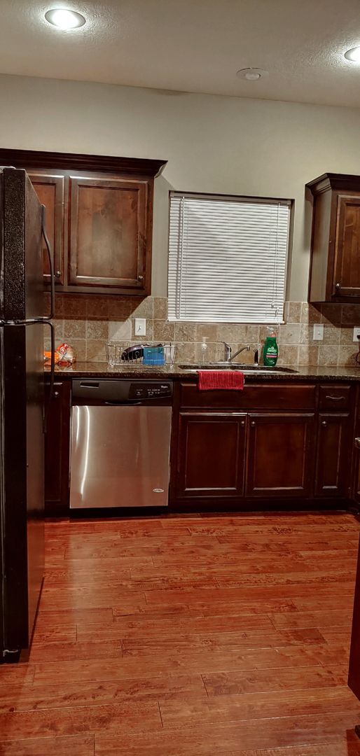 Foto del edificio - 3 Bed 2 Bath Home South Springfield!