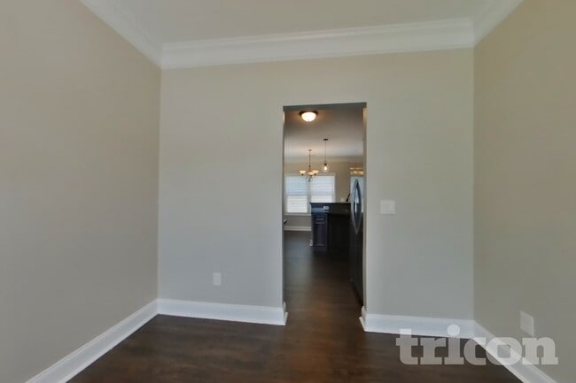 Building Photo - 268 Cranbrooke Dr