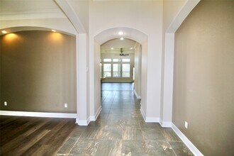 Building Photo - 24115 Via Privato Dr