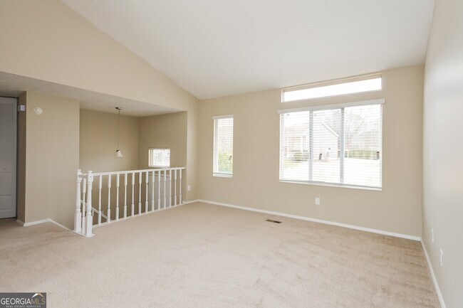 Building Photo - 2077 Raintree Pl