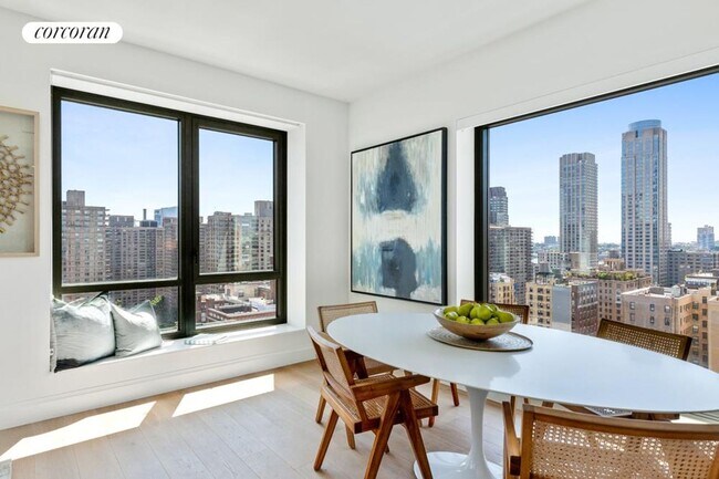 Building Photo - 214 W 72nd St