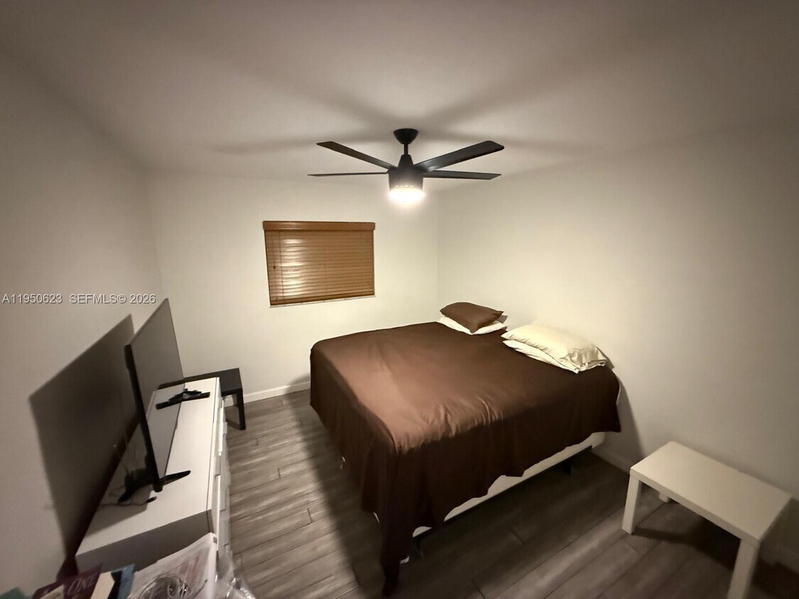 Foto del edificio - 700 Layne Blvd