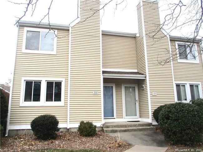 Building Photo - 60 Old Town Rd #200