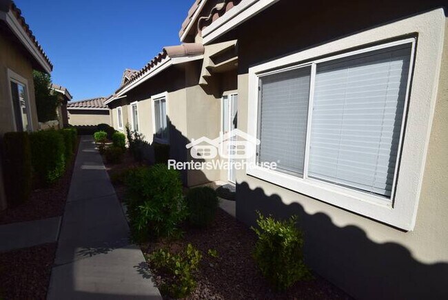 Foto del edificio - Reduced and Move In Special! – Upgraded Single-Story Townhome in Gated Northwest Community