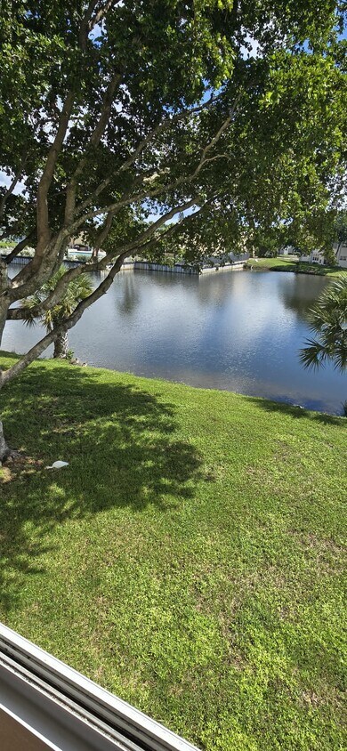 Primary Photo - 8465 Sunrise Lakes Blvd