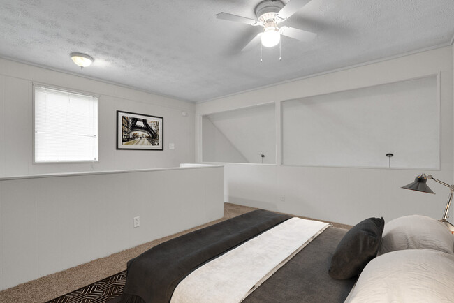 Bedroom - Briarcliff Apartment Homes