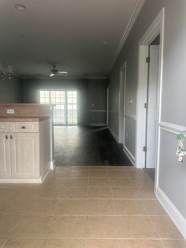 Building Photo - 4140 Hibiscus Dr