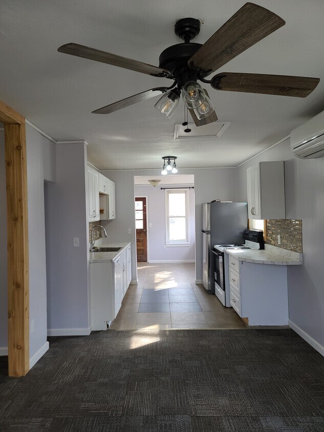 1520 Crow St, b City, MO 64870 House Rental in b City, MO