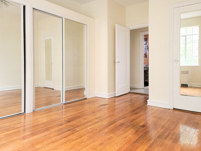 Foto del edificio - 400 44th St