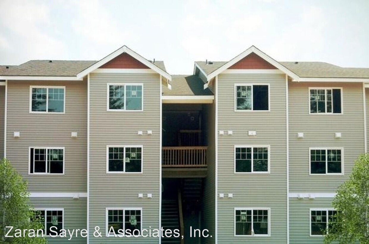 Foto principal - 6413 53rd Ave W