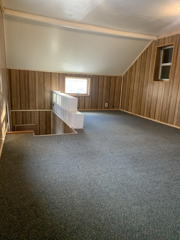 Primary Photo - 1220 13th Ave E