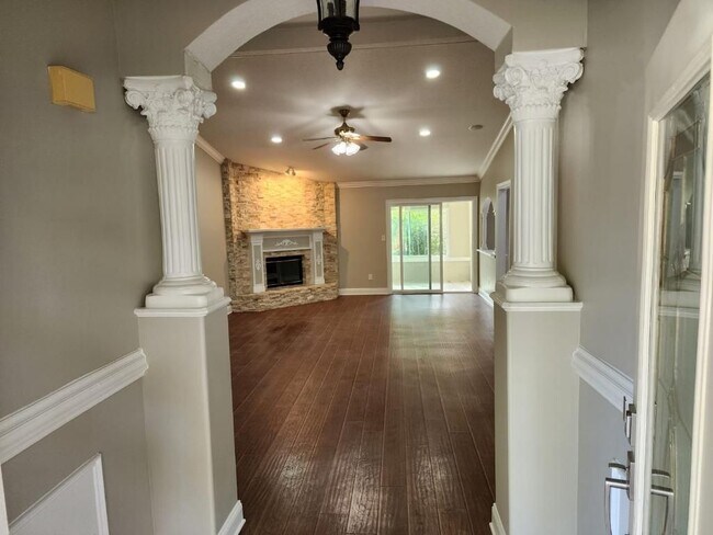 Foto del edificio - 10568 Turkey Scratch Ln