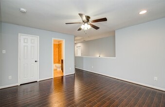 Building Photo - 15818 Whiteglade Ln