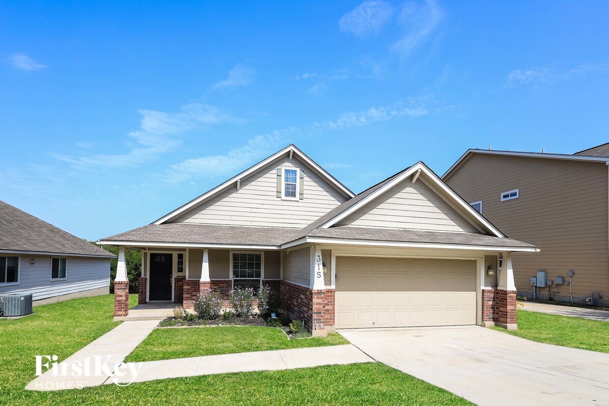 Foto principal - 315 Willow Grove Dr