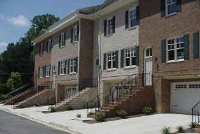 Primary Photo - 402 Wade Creek Rd