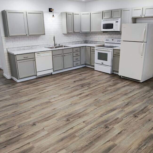 Cocina - 154 High Forest St