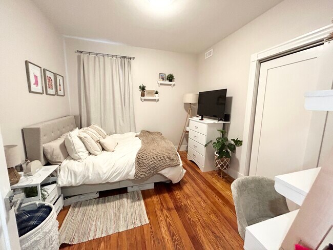 Foto del edificio - 74 Marine Rd