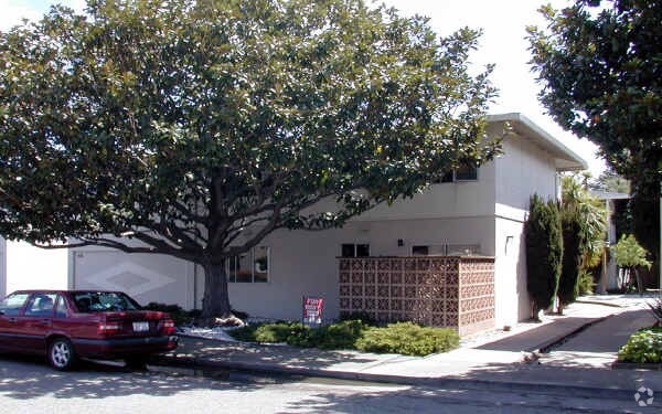 Building Photo - 416 Studio Cor