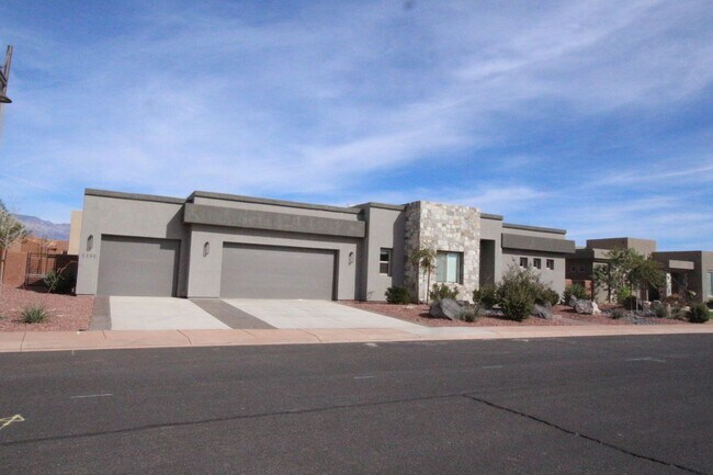 Building Photo - Move in Ready - Sand Hollow and Dunes Retreat