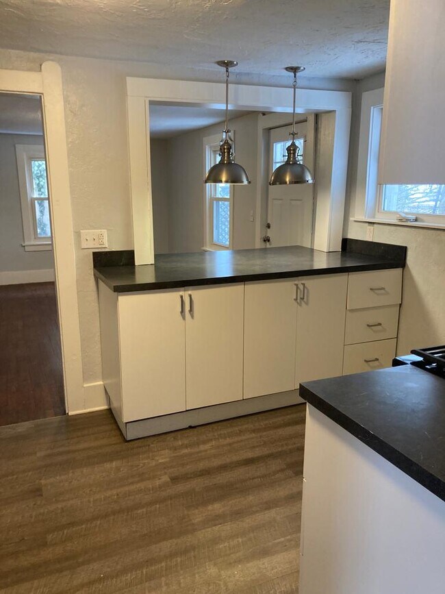 Foto del edificio - 2313 Vodeli St