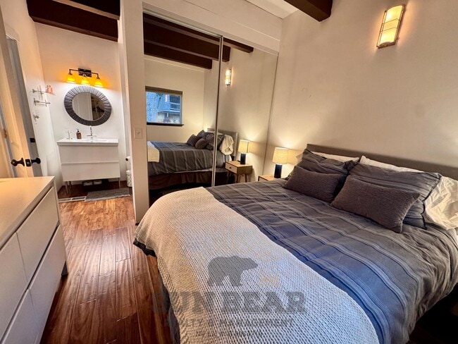 Foto del edificio - Beautiful furnished 3 bedroom! Great Locat...