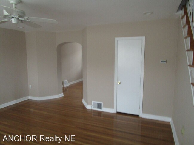 Building Photo - 3 br, 1 bath House - 1137 E. Cheltenham Ave.