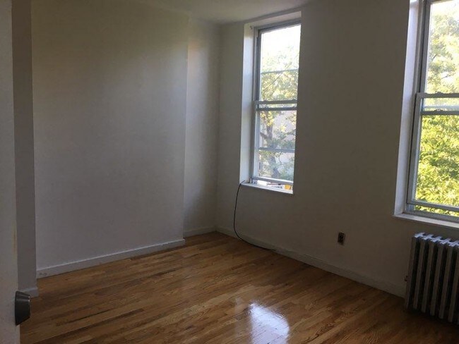 Building Photo - 670 Sterling Pl