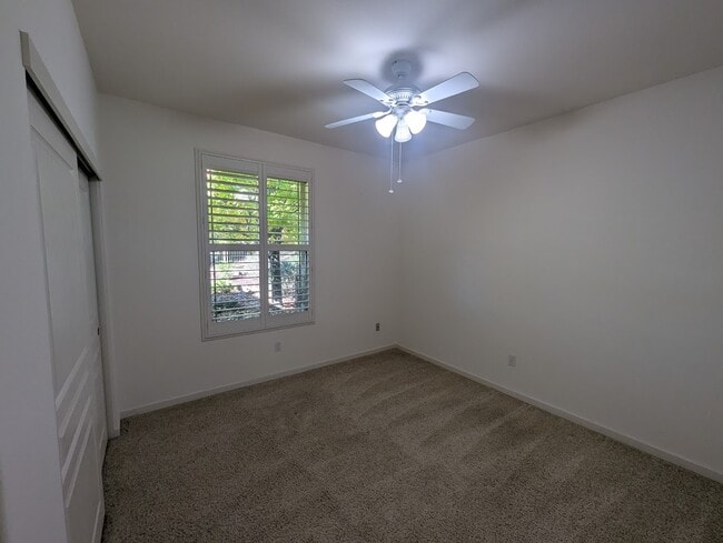 Building Photo - 205 Farallon Ct