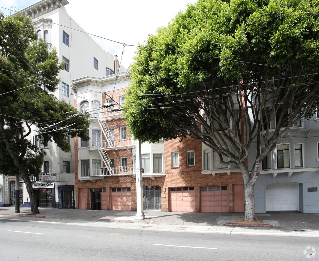 Primary Photo - 2925 Van Ness Ave