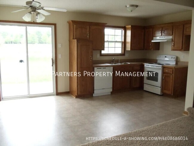 Foto del edificio - 1650 SW Highland Dr