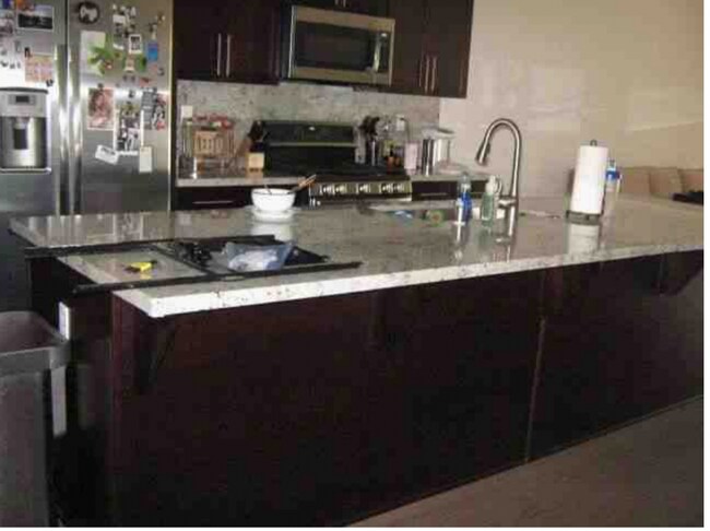 Foto del edificio - 8641 Seawind Way
