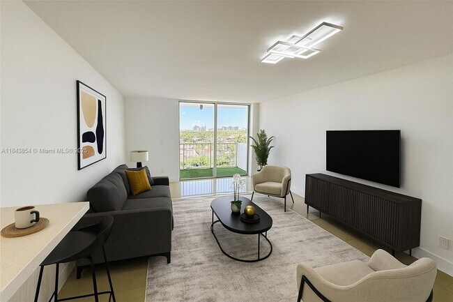 Foto del edificio - 2000 NE 135th St