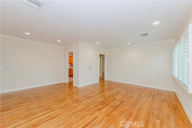Foto del edificio - 2740 Burkshire Ave