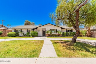 Building Photo - 1809 E Concorda Dr