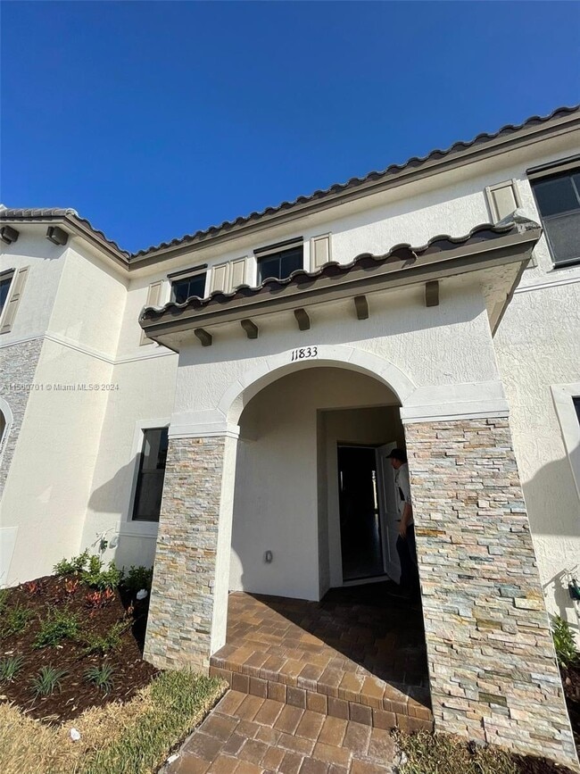 Building Photo - 11833 SW 245th Ter