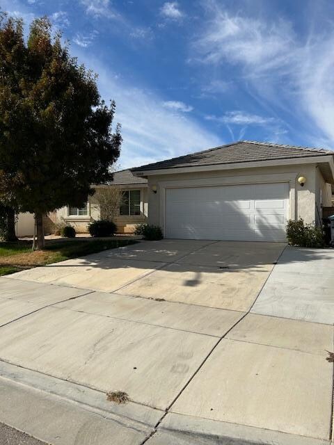 Foto principal - 42909 Edson Ave