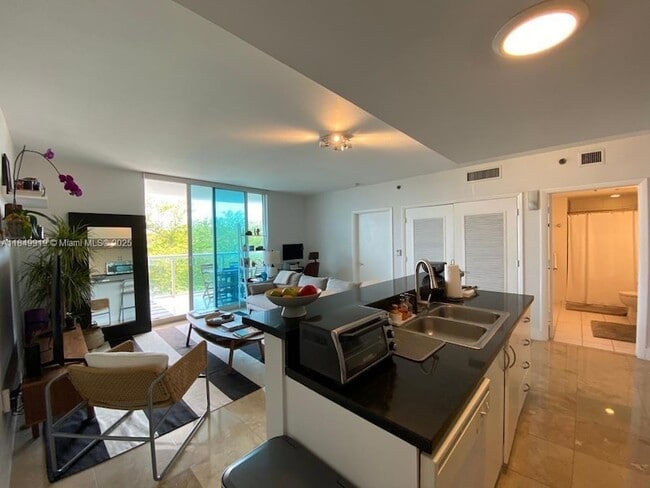 Foto del edificio - 1401 SW 22nd St