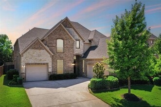 Building Photo - 1225 Huron Dr