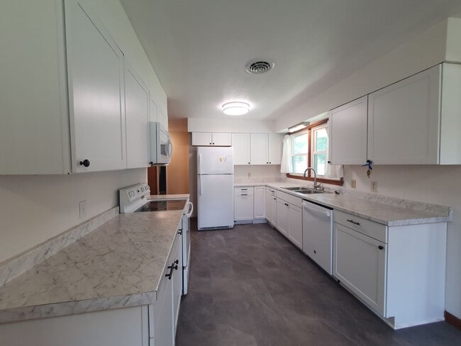 Building Photo - great home in Rolla