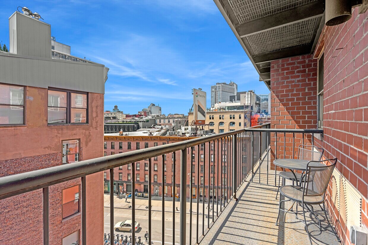 Primary Photo - 1BR w/Balcony,Sunset Views- West Village