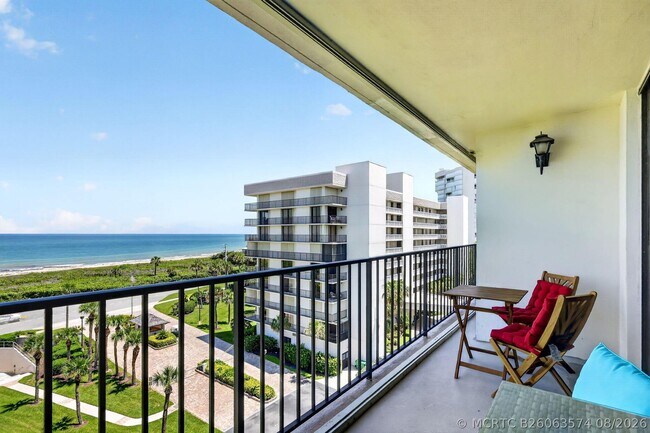 Building Photo - 5061 N Hwy A1A