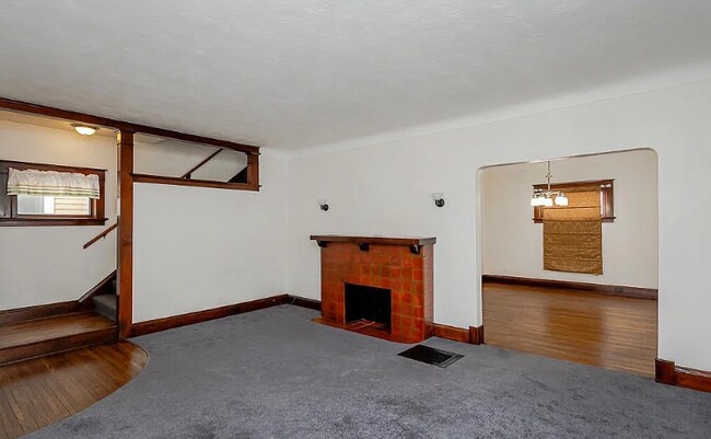 Foto del edificio - 1019 Radcliffe Dr