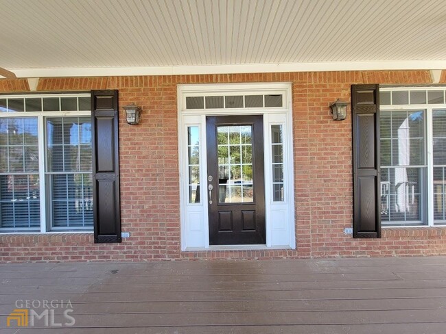 Building Photo - 125 Farmington Dr