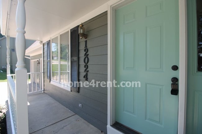 Building Photo - 12024 W 48th St